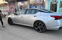 نیسان ئەلتیما